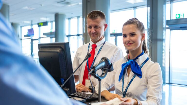 Father Blasts Southwest Airlines for Seating His Toddler Away From Mom After Declining to Pay for Seat Selection