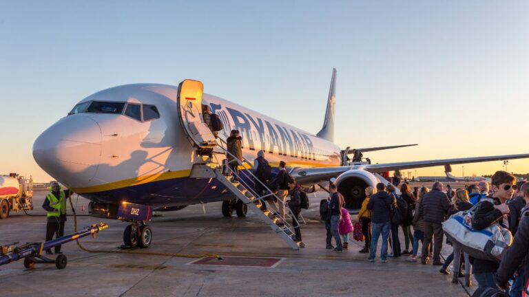 Ryanair Calls Which?’s Budget Flight Booking Tip “Fake News”