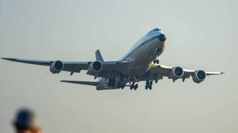 How Martin Lewis Says You Can Sit Together on a Flight Without Paying Extra