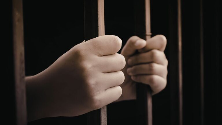 UAE Laws That Could Land Tourists in Jail for Filming Drone and Missile Attacks