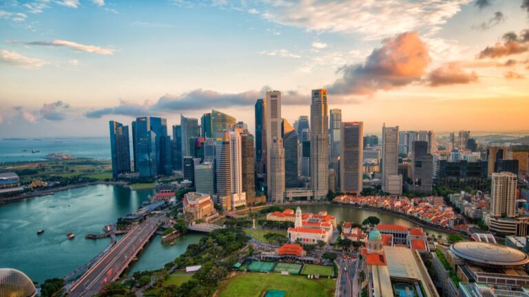 The Best Cities in the World for Women Who Travel Solo