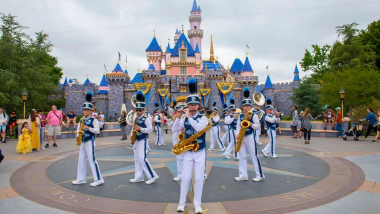 The Viral Disney 3 2 1 Rule and Why It Might Not Be the Best Planning Strategy
