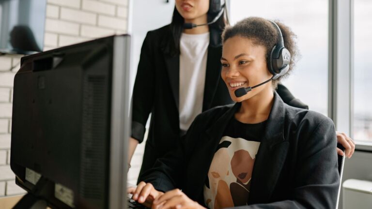 What Travel Agents Never Do When Booking a Hotel and Why You Should Follow Their Lead