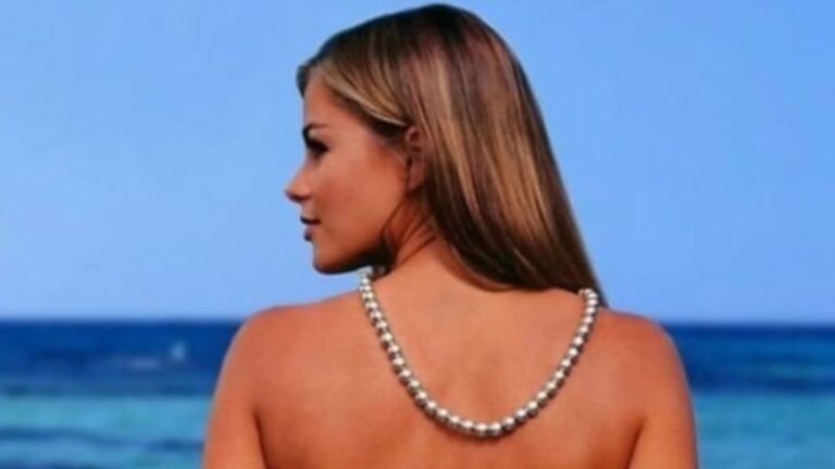 Sofia Vergara Shares a Throwback String Bikini Photo From the Beach in Miami