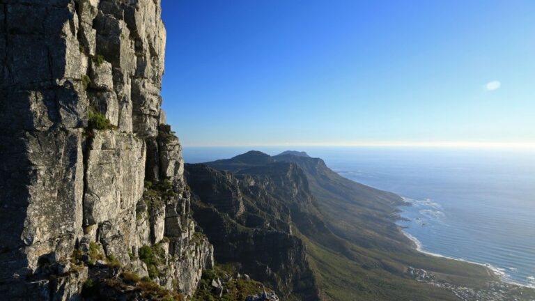 This African Cable Car Ride Can Leave You Stranded at the Top in Just a Few Minutes