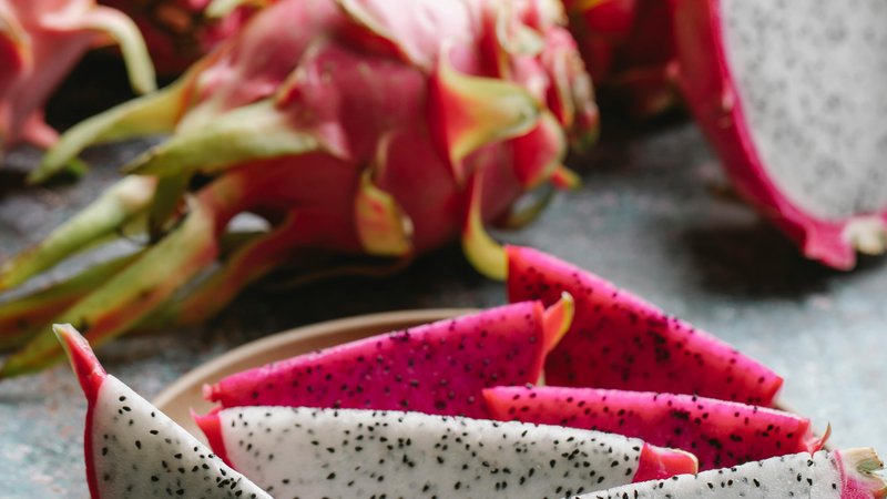 Les chiens peuvent-ils manger du fruit du dragon ? Guide de sécurité – Remuez la queue Les chiens peuvent-ils manger du fruit du dragon ? Guide de sécurité – Remuez la queue